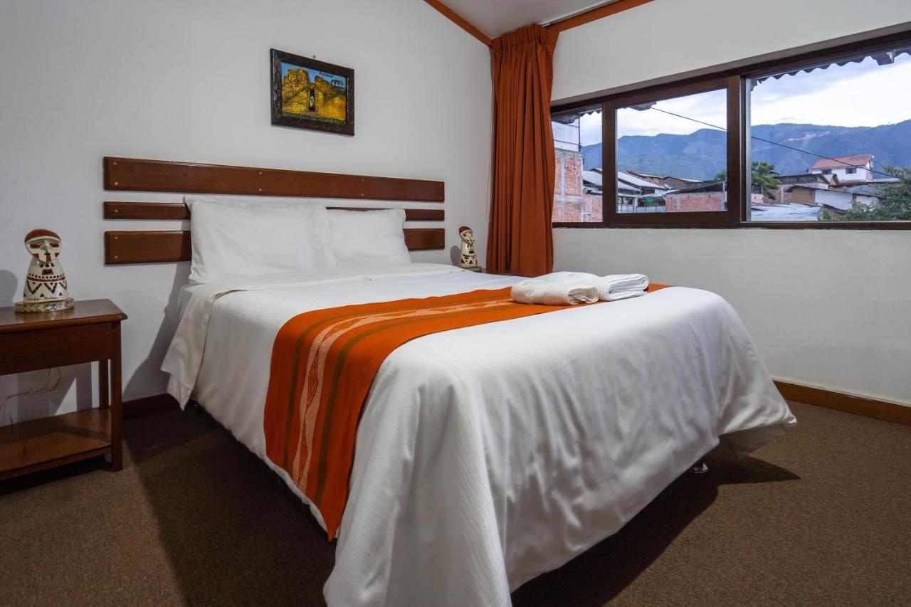 Explorer Deluxe Hotel チャチャポヤス エクステリア 写真