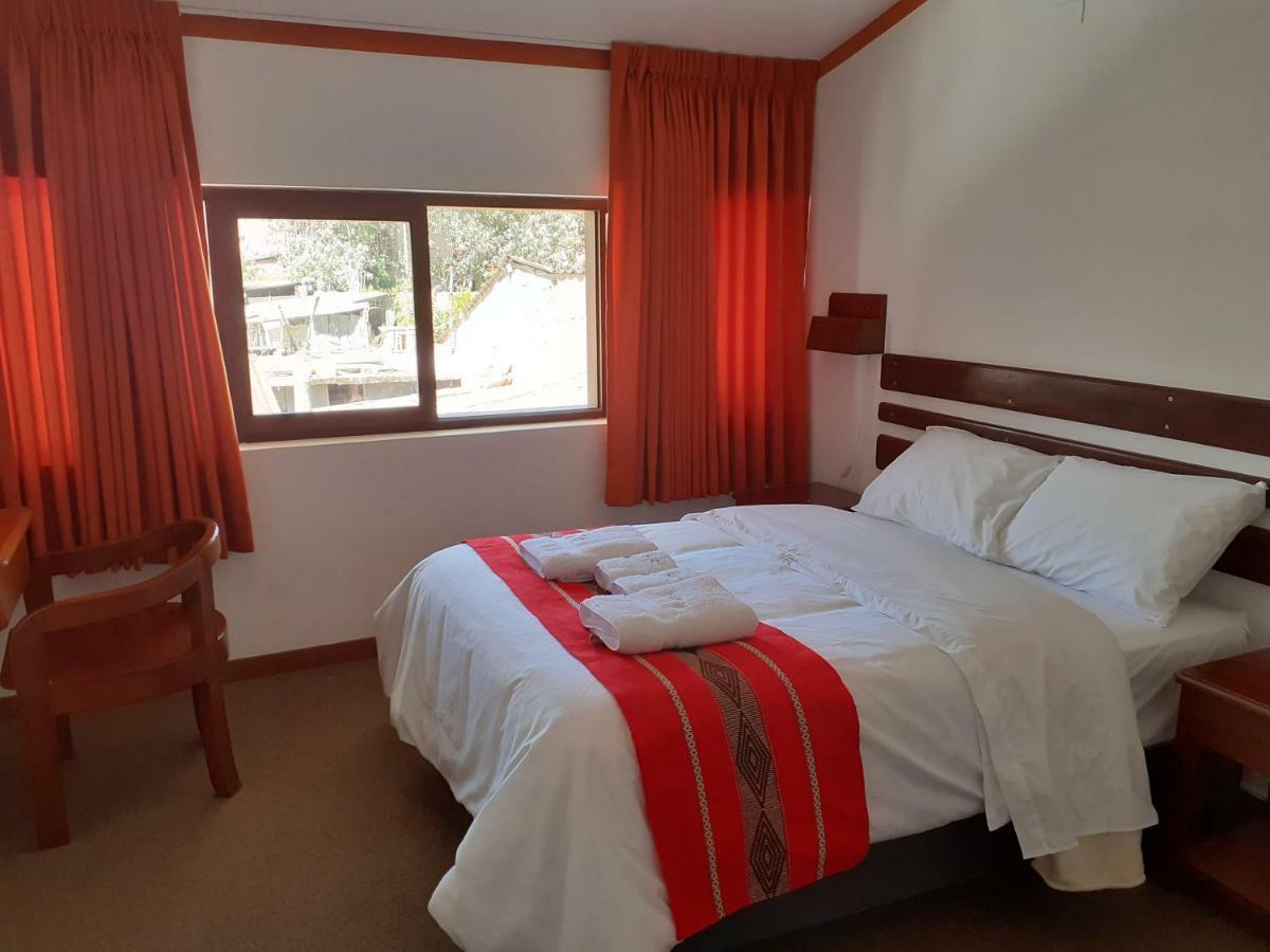 Explorer Deluxe Hotel チャチャポヤス エクステリア 写真